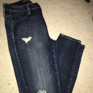 American eagle dark wash with rips